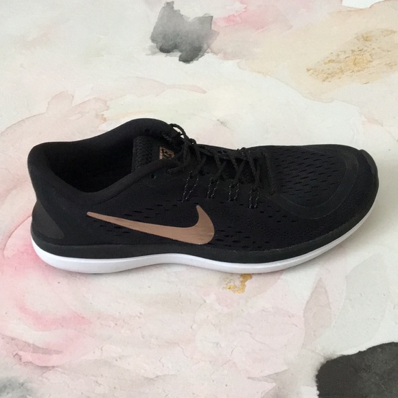 nike shoes with gold swoosh